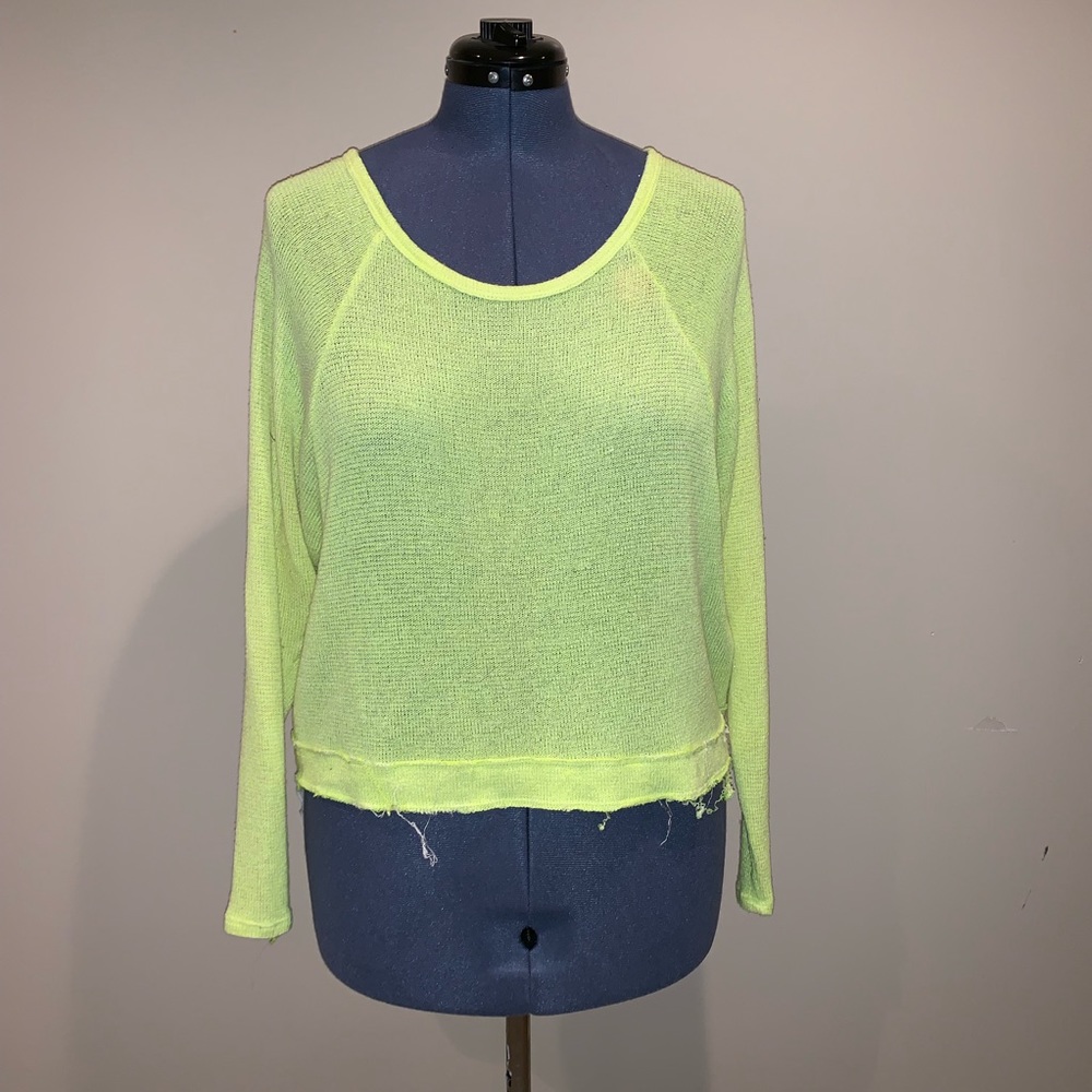 Delia Top - Picture 2 of 5